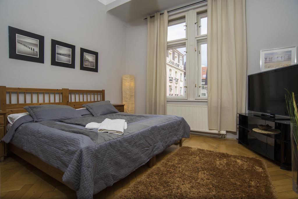 Apartment Dusni Прага Стая снимка